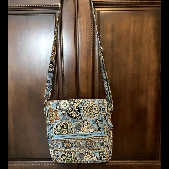 RARE Vera Bradley Crossbody Bali Blue HTF- Retired 2009 Excellent condition! - Picture 5 of 15